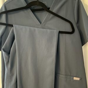 DARK HARBOR Figs set, Size Lg. Casma/Yola. NWOT